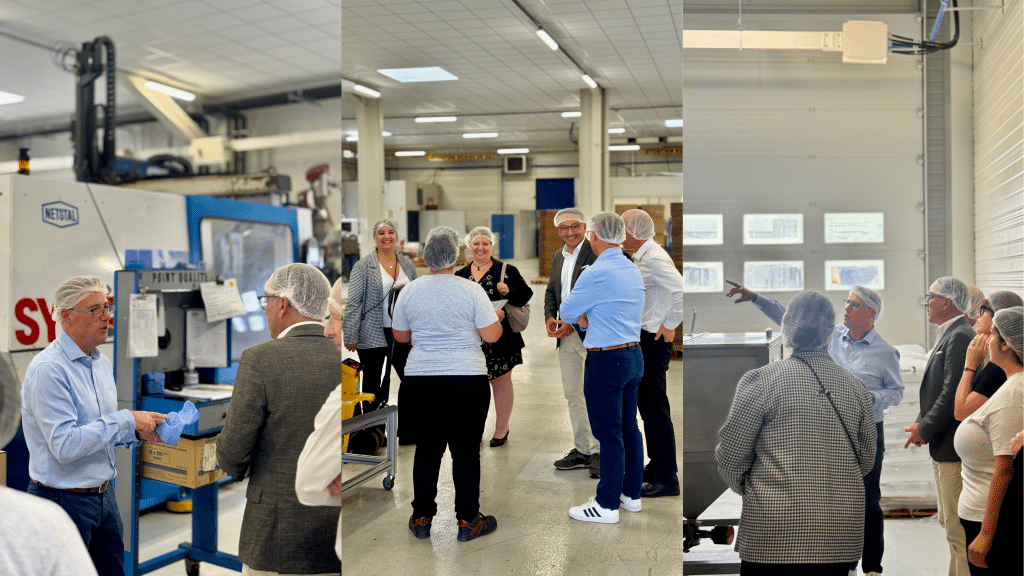 Présentation du site de production des emballages innovants industriels aux visiteurs de la CCI Haute-Savoie